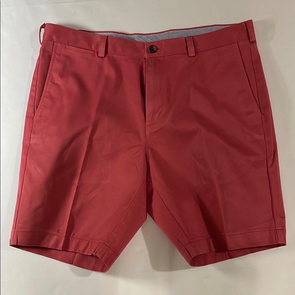 Brooks Brothers Men's Red Flat Front Shorts Size 36 Waist 98% Cotton